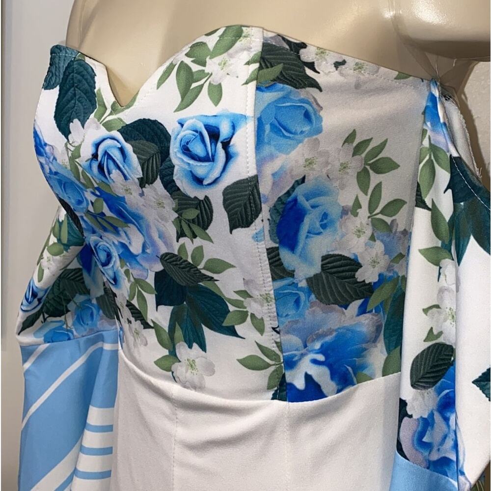 La Patean White With Blue Flowers Dress - Picture 11 of 14